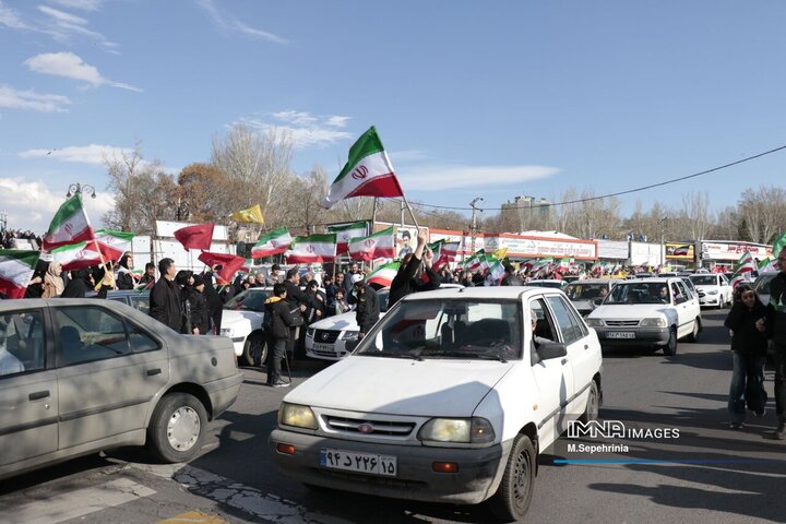 بزگترین کاروان خودرویی اقتدار ملی در تبریز