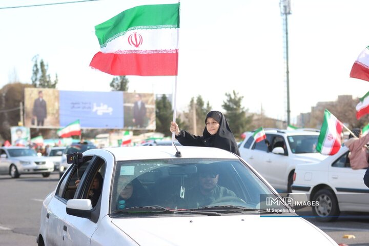بزگترین کاروان خودرویی اقتدار ملی در تبریز