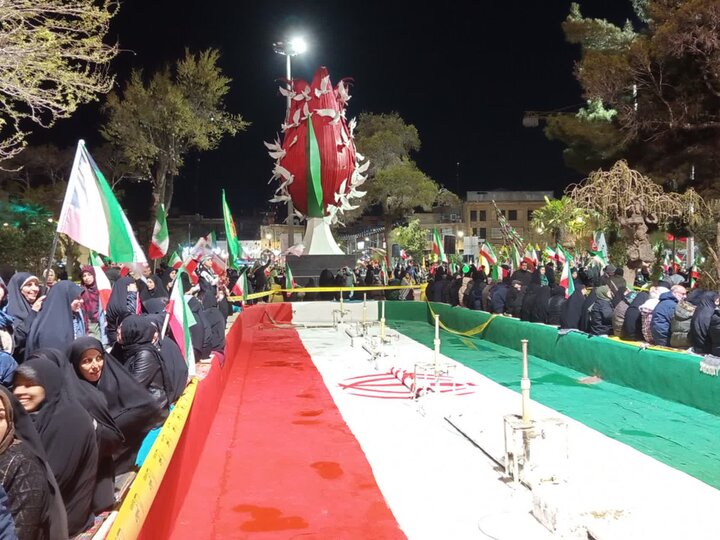 مردم اراک همچنان پای کار ایران