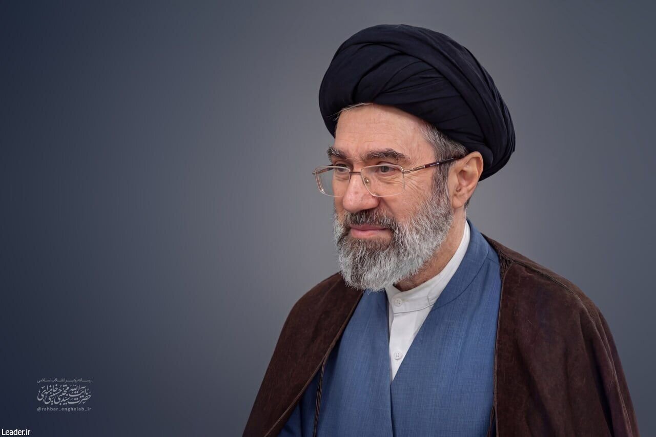 ققنوس ایران آن‌قدر بزرگ شده که سایه‌اش بر سرزمین‌های دشمن افتاده است