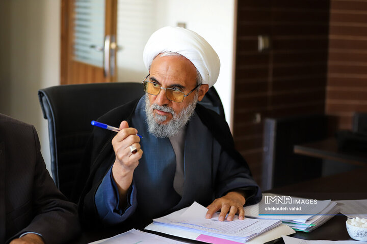جلسه هیئت نظارت انتخابات شورای شهرستان اصفهان