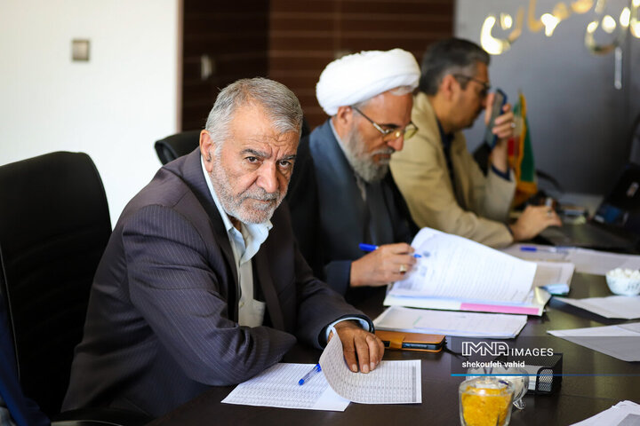 جلسه هیئت نظارت انتخابات شورای شهرستان اصفهان