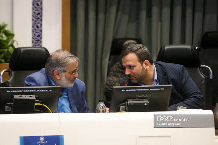 جلسه علنی شورای شهر اصفهان