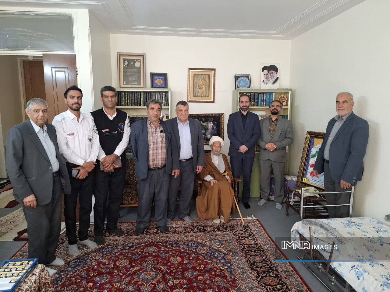 از رفتگر شهر تا مدیران در جنگ تحمیلی به مردم خدمت کردند