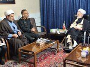 مذاکرات با قدرت‌های جهانی با حفظ اصول و عقب‌نشینی نکردن همراه باشد