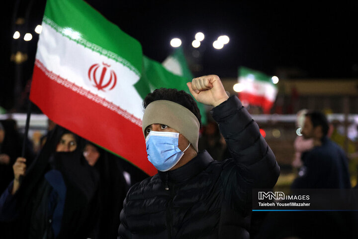 همدان؛ اوج همبستگی در اجتماع ۴۶ با پویش مشت‌های گره‌کرده
