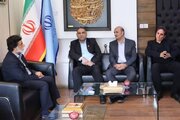 جشنواره گل و گلاب میمند؛ میزبان آیین ابلاغ ملی شدن شیشه‌گری
