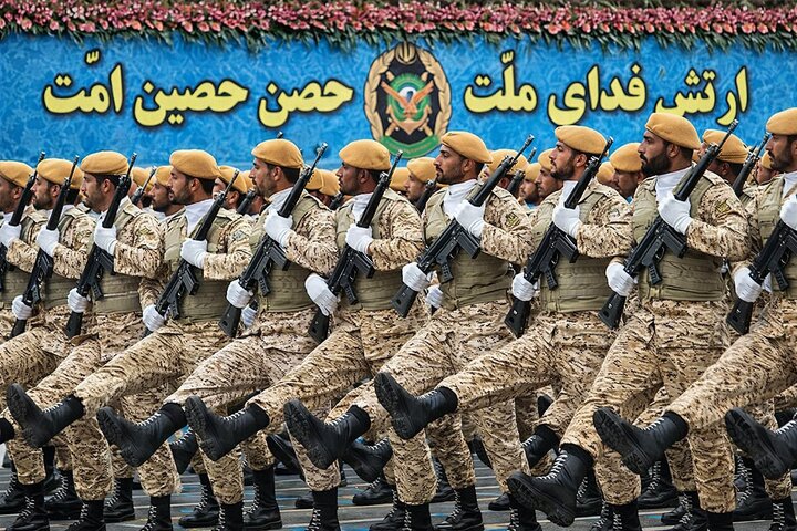 بسیج: ارتش با فرهنگ عاشورایی و بسیجی، شکستناپذیر است