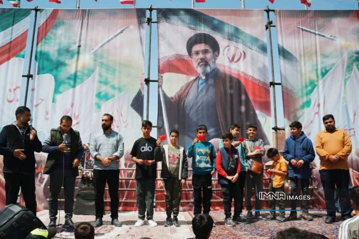 همایش دوچرخه‌سواری نوجوانان منطقه ۱۴ اصفهان در تجدید بیعت با رهبری و ترویج نشاط و شادی