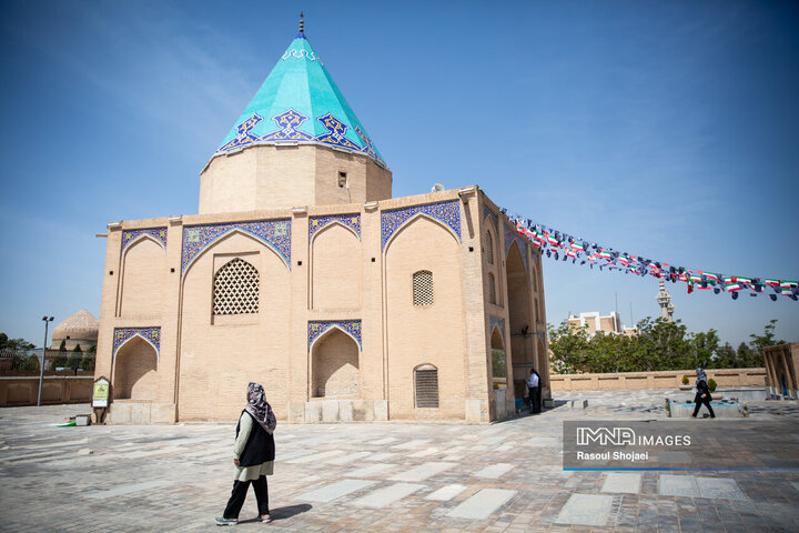 آثار جنگ در مجموعه تخته فولاد