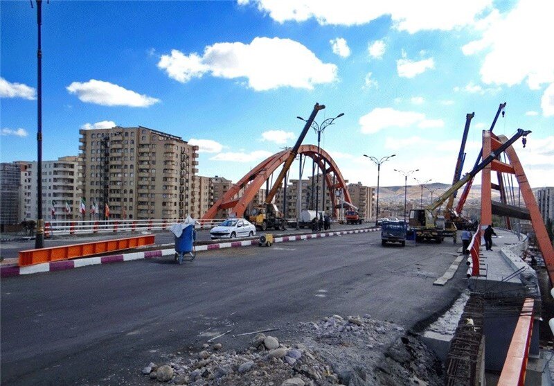 اینجا زندگی در جریان است