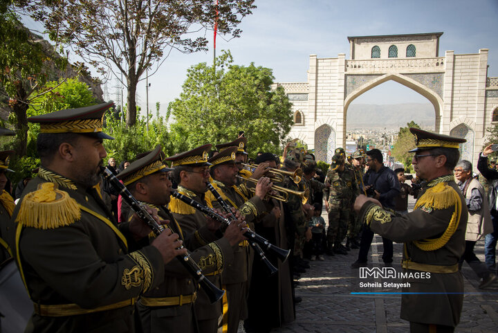بازگشت ٩ تن از دريادلان ناوچه دنا به شيراز