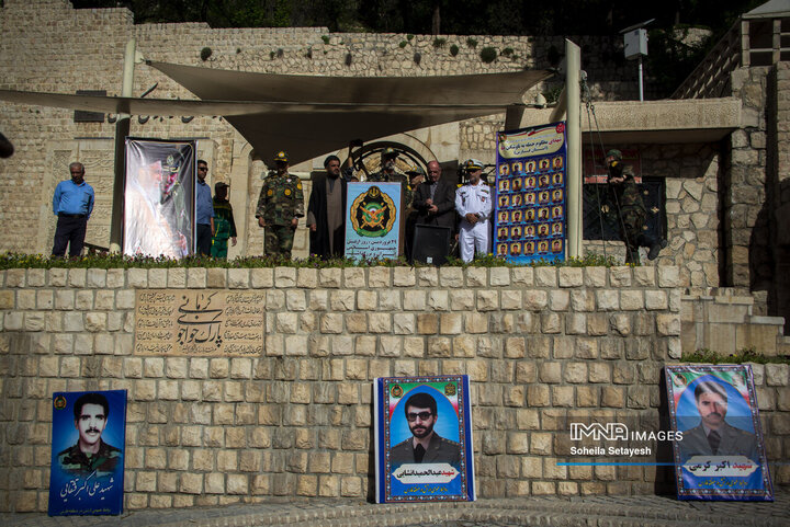 بازگشت ٩ تن از دريادلان ناوچه دنا به شيراز