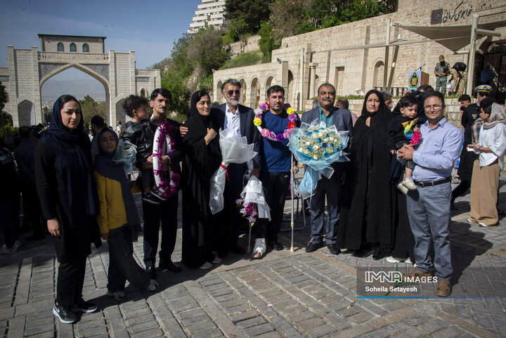 بازگشت ٩ تن از دريادلان ناوچه دنا به شيراز