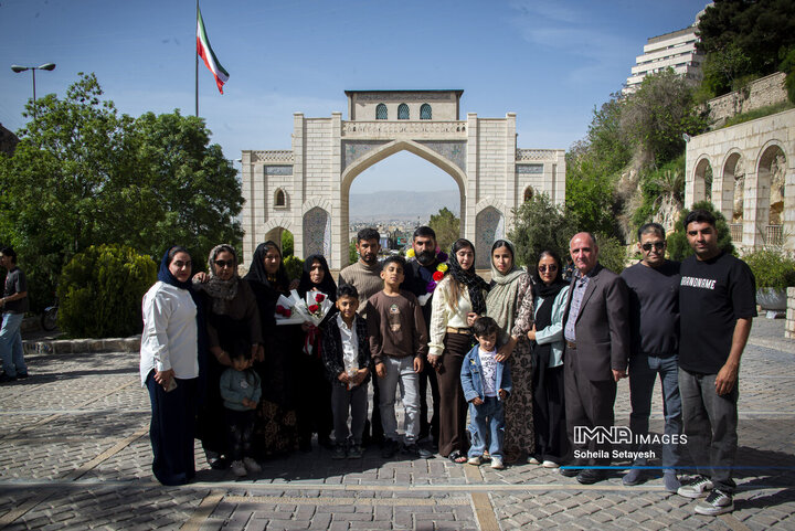 بازگشت ٩ تن از دريادلان ناوچه دنا به شيراز