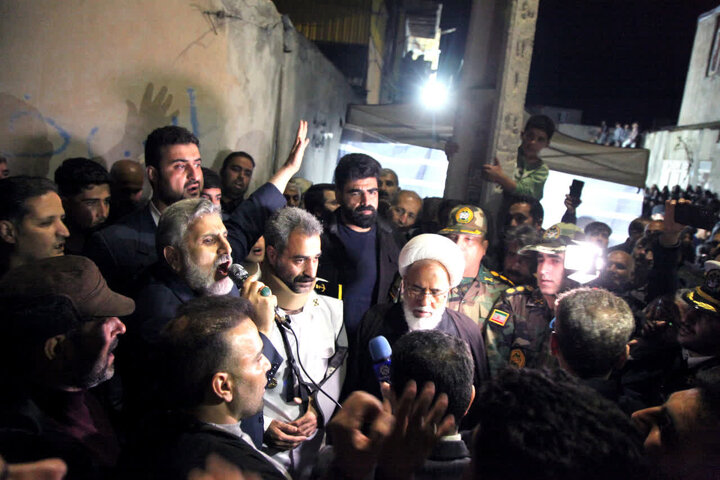 بازگشت غرورآفرین جانباز قهرمان ناوشکن دنا به زادگاهش