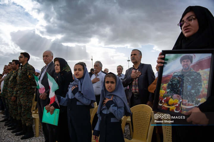 کاشت نهال امید