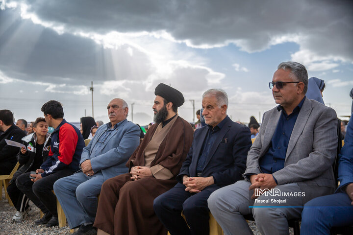 کاشت نهال امید