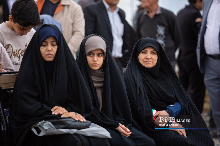 کاشت نهال امید