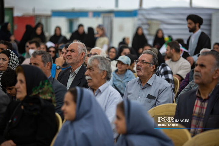 کاشت نهال امید