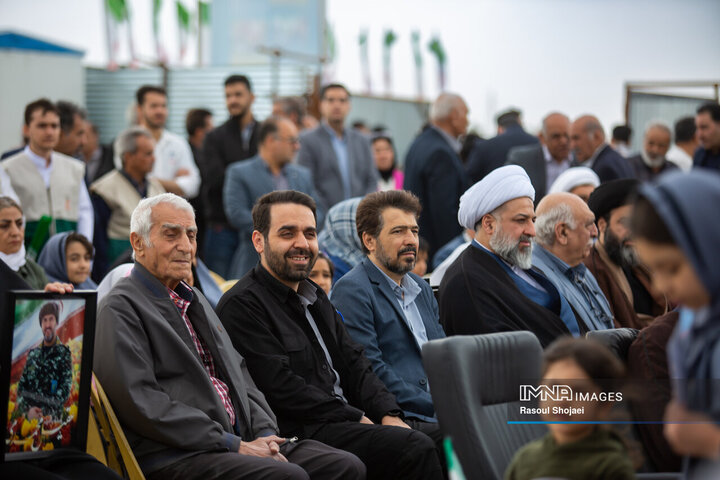 کاشت نهال امید