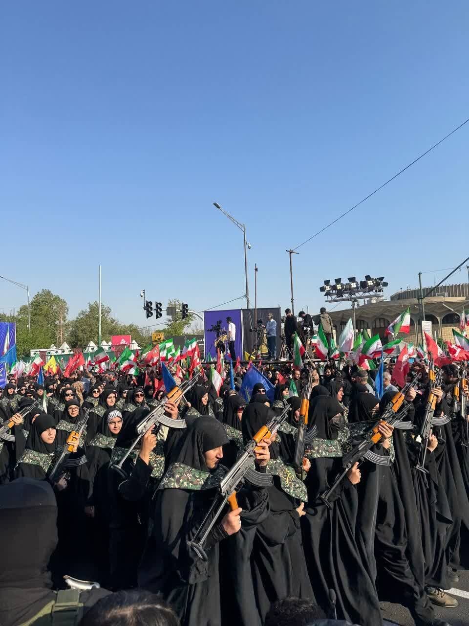 دختران جان‌فدای ایران؛ حماسه‌ای به رنگ صورتی با چاشنی غیرت دختران ایرانی