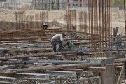 تکمیل ستون‌های تراز پارکینگ پروژه پارک آبی اراک