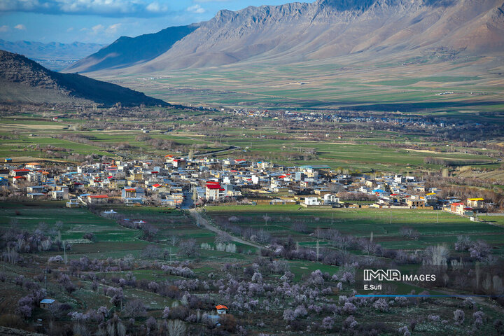 طبیعت بهاری شازند