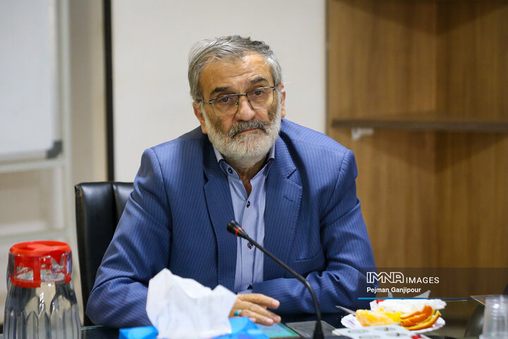 جلسات کمیسیون سلامت و کمیته فنی انرژی‌های تجدیدپذیر شورای شهر اصفهان
