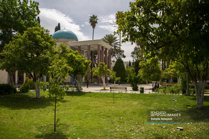 روز بزرگداشت شاعر سعدی شاعر برجسته شیرازی