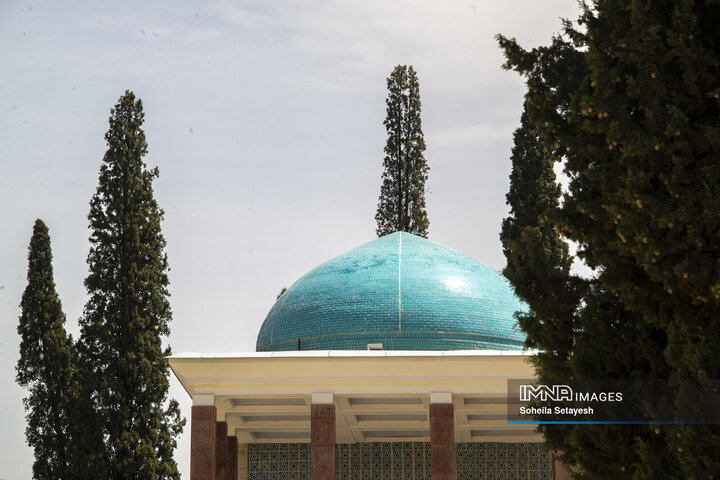 روز بزرگداشت شاعر سعدی شاعر برجسته شیرازی