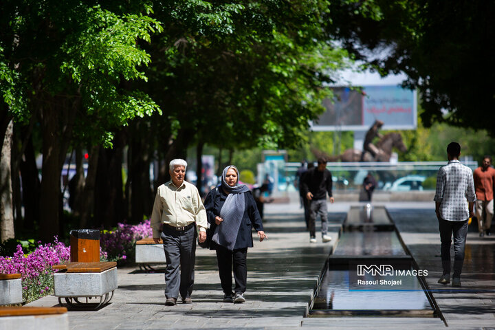 رد پای بهشت در چهارباغ بهاری