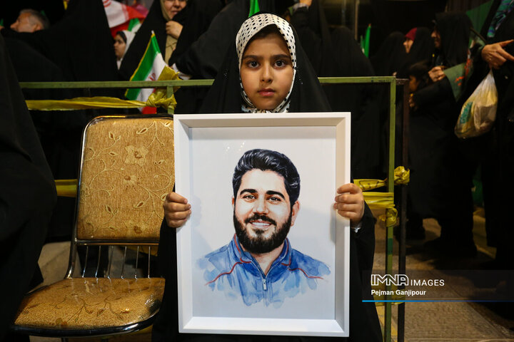 پنجاه‌و‌سومین شب حماسه حضور اصفهانی‌ها در خیابان‌ها