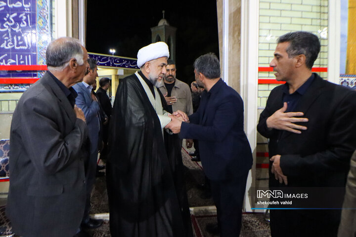 تجلیل از خانواده شهدای جنگ تحمیلی سوم