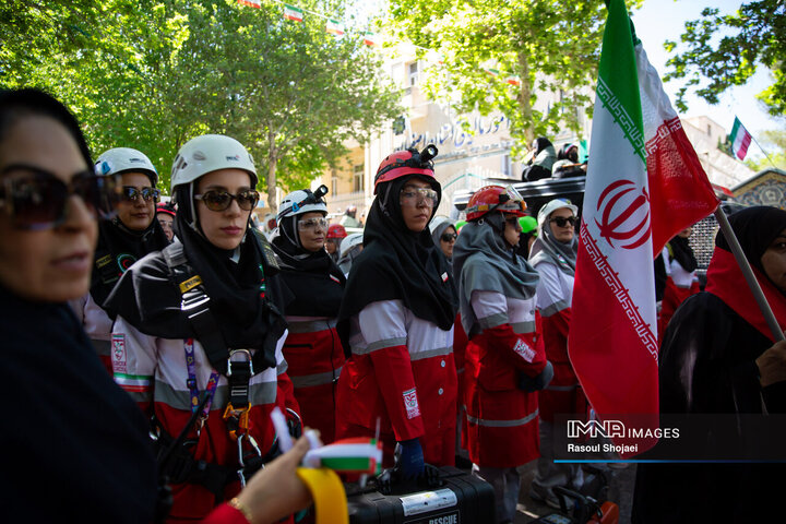 گردهمایی نمایش اقتدار و هم آوایی بانوان نصف جهان