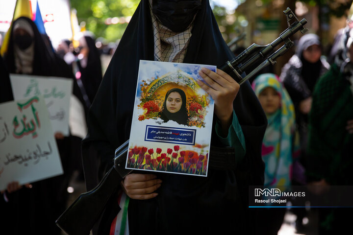 گردهمایی نمایش اقتدار و هم آوایی بانوان نصف جهان