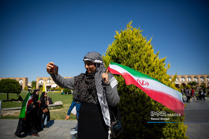 گردهمایی نمایش اقتدار و هم آوایی بانوان نصف جهان