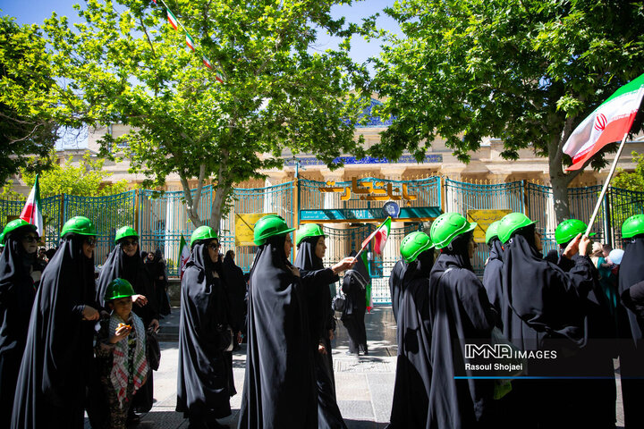 گردهمایی نمایش اقتدار و هم آوایی بانوان نصف جهان