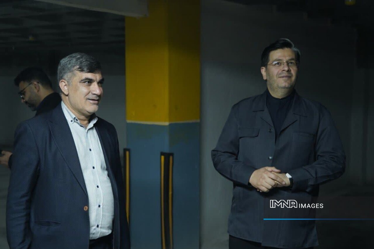 مجتمع تجاری و پارکینگ خان خوراسگان؛ سرمایه‌گذاری ۱۲۰۰ میلیاردتومانی در شهر اصفهان