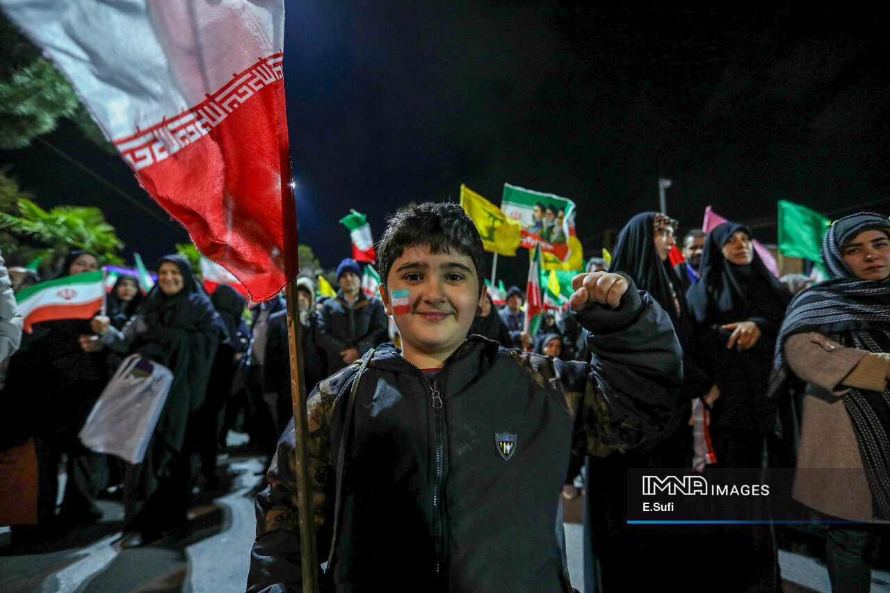 موجیم که آسودگی ما عدم ماست