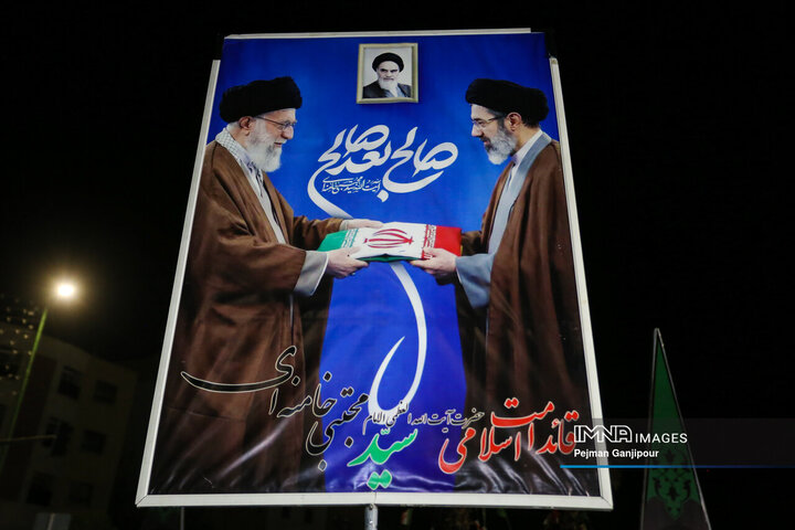 پنجاه‌وچهارمین شب حماسه حضور اصفهانی‌ها در خیابان‌ها