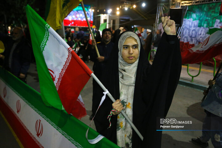 پنجاه‌وچهارمین شب حماسه حضور اصفهانی‌ها در خیابان‌ها
