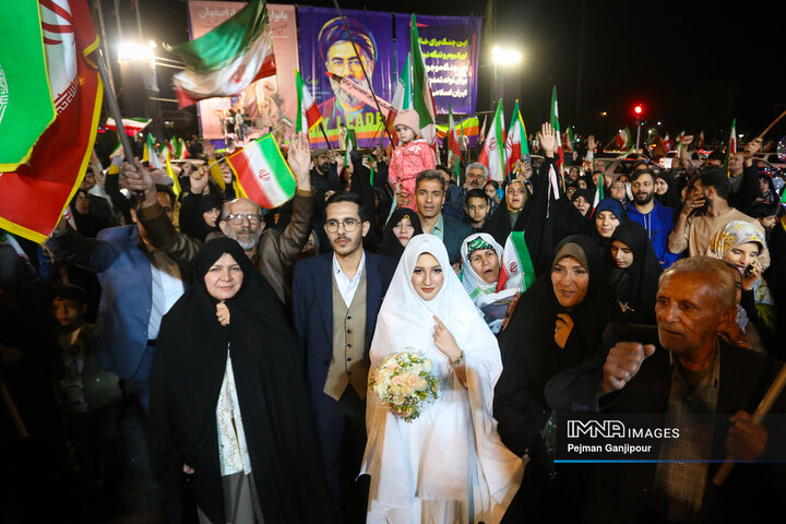 پنجاه‌وپنجمین شب حماسه حضور اصفهانی‌ها در خیابان‌