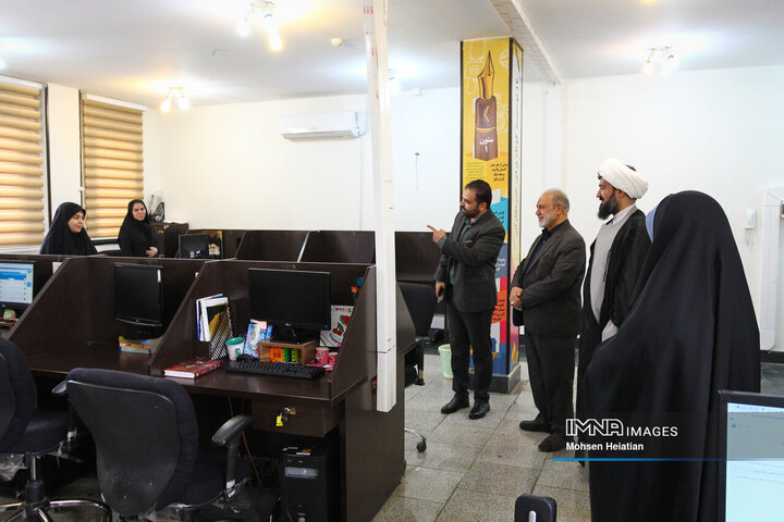 حضور رئیس کمیسیون آب و مناطق کم‌برخوردار شورای شهر اصفهان در خبرگزاری ایمنا