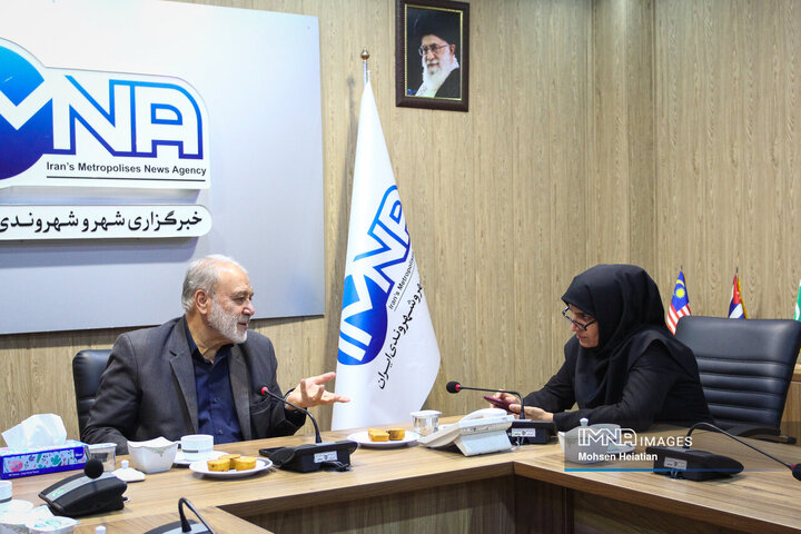 حضور رئیس کمیسیون آب و مناطق کم‌برخوردار شورای شهر اصفهان در خبرگزاری ایمنا
