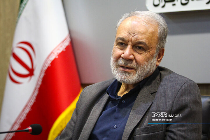 مجید نادرالاصلی رئیس کمیسیون آب و مناطق کم‌برخوردار شورای اسلامی شهر اصفهان