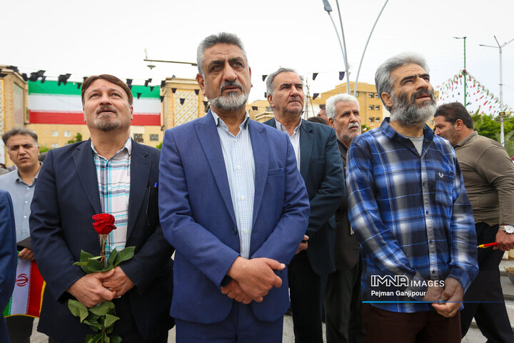 تجدید میثاق جامعه کار و تولید استان اصفهان با شهدای جنگ رمضان