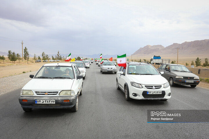 کاروان خودرویی بازدید از معجزه مهیار