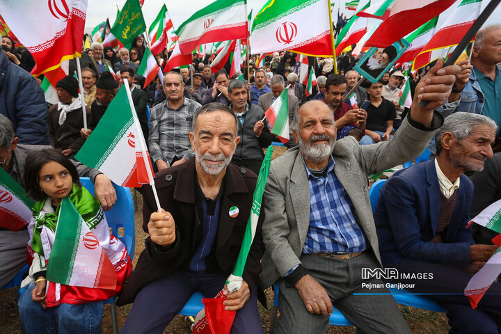 کاروان خودرویی بازدید از معجزه مهیار