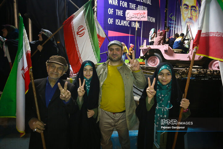 پنجاه‌وششمین شب حماسه حضور اصفهانی‌ها در خیابان‌